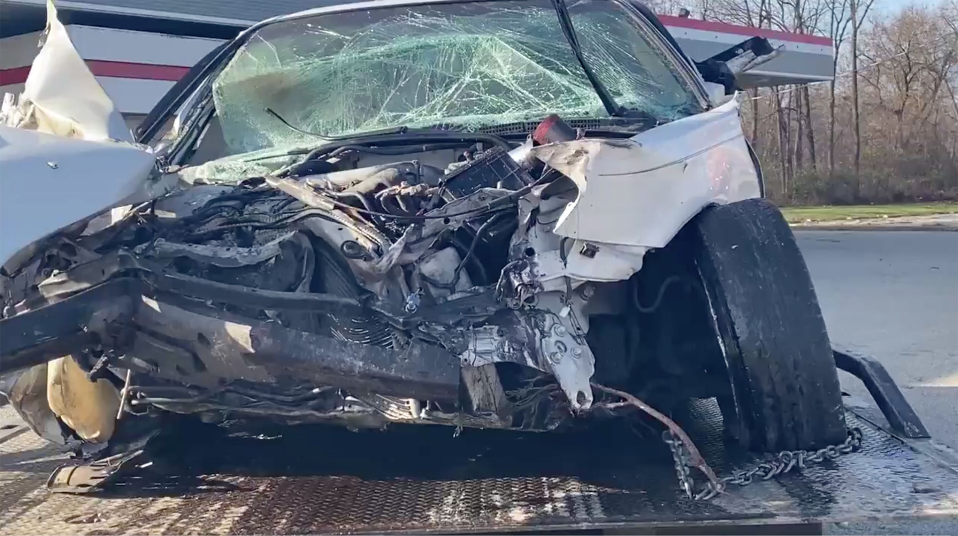 Infiniti in crash ABC57 11-19-2020
